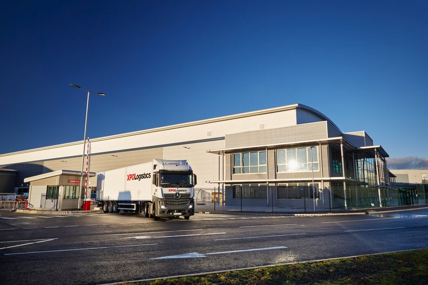 XPO Logistics and Daimler Truck UK partner site at Milton Keynes achieves carbon neutral status